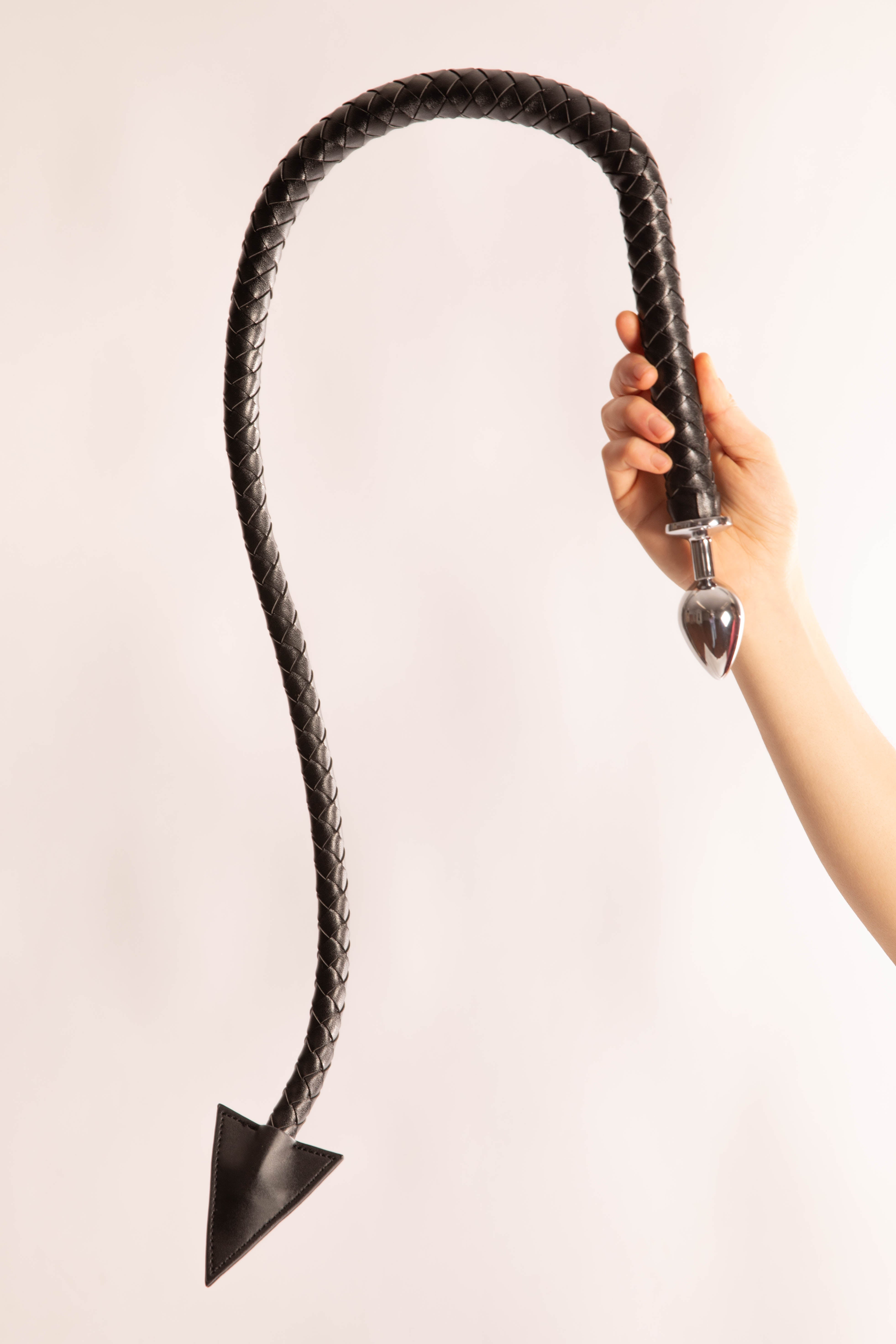 Devil Plug Anale con Coda in Eco Pelle Nera WOVO Store Devil Plug Anale con Coda in Eco Pelle Nera WOVO Store