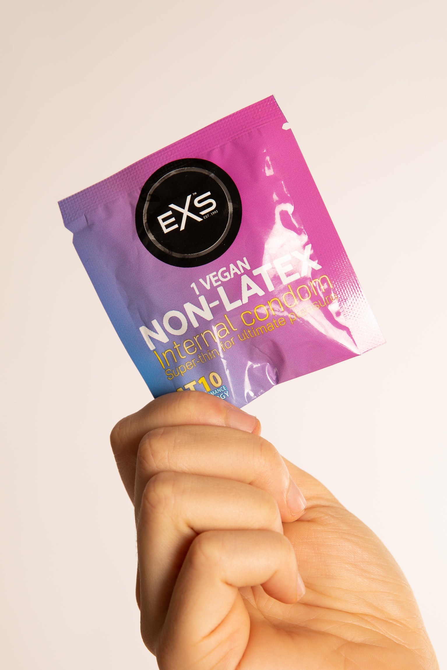 preservativi femminili, exs, sexy shop