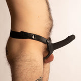Inferno Harness Strap-On con Dildo Indossabile