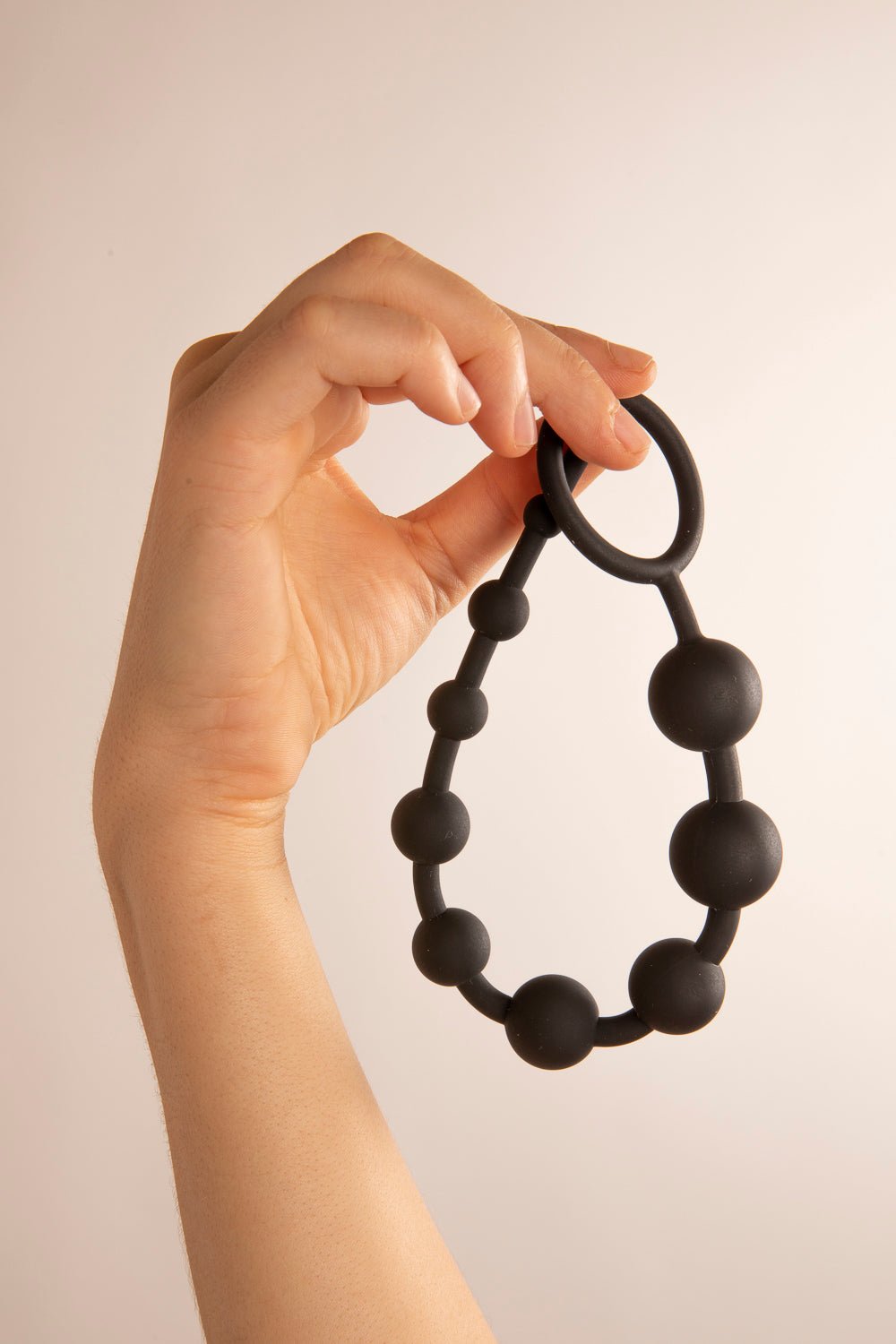 http://wovostore.com/cdn/shop/products/anal-adventures-platinum-anal-beads-silicone-black-wovo-sex-toys-accessories-milan-online-store-3-450509.jpg?v=1652368893