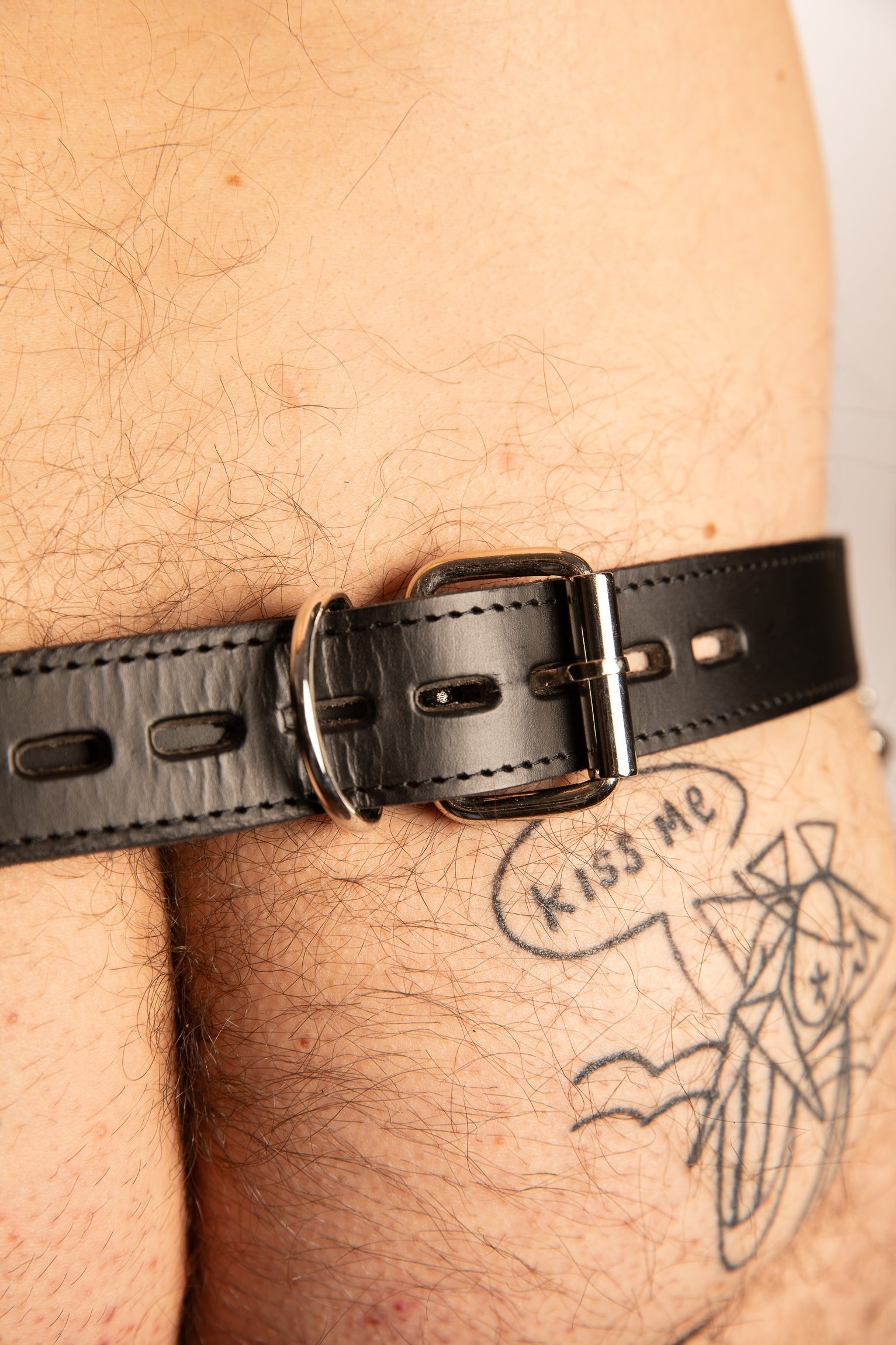 bdsm, castità, spilli, pelle, sadomaso