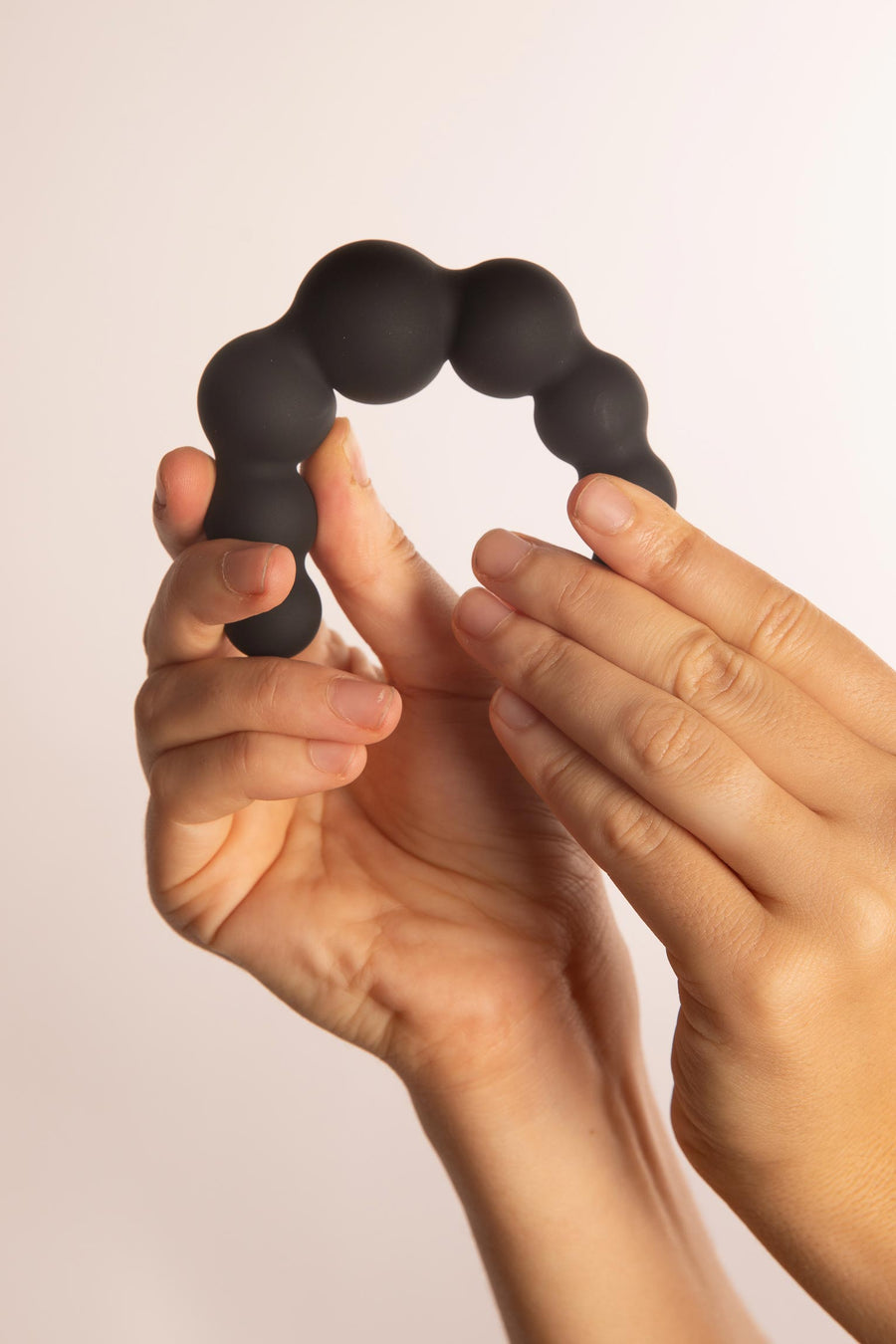 Palline AnalI con Anello in Silicone Nero