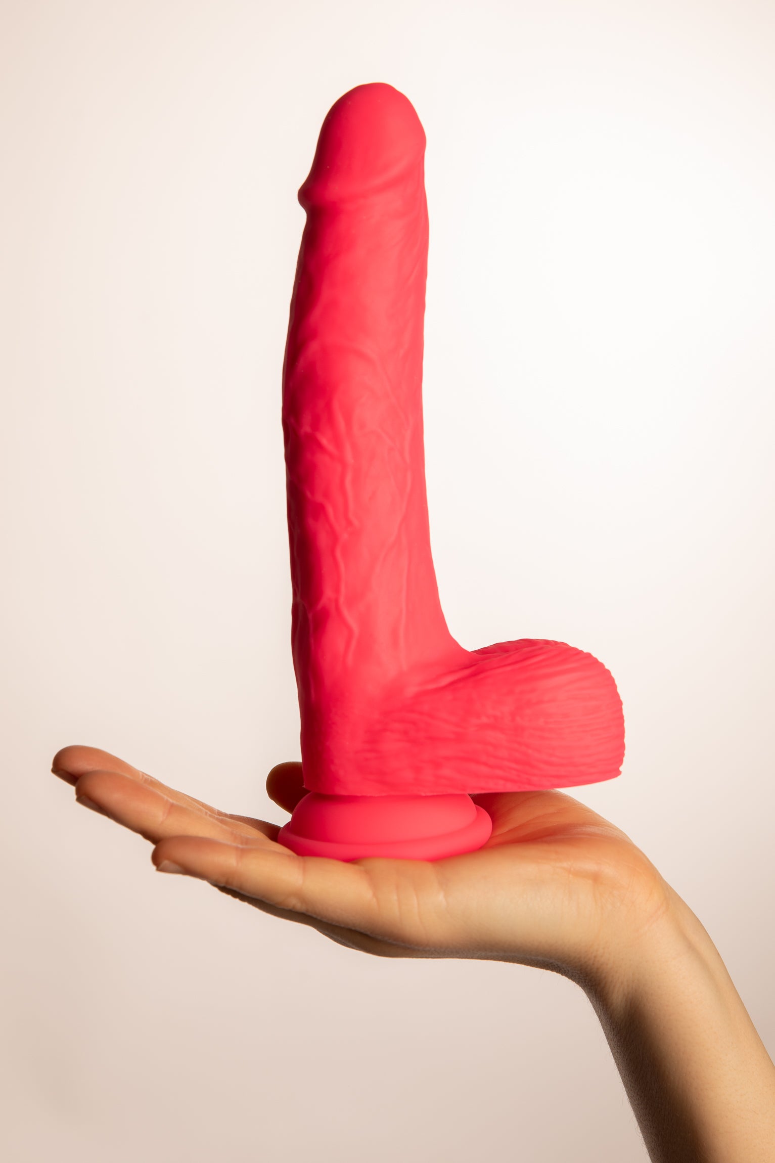 dildo, semirealistico, vibratore, dildo vibrante, studs