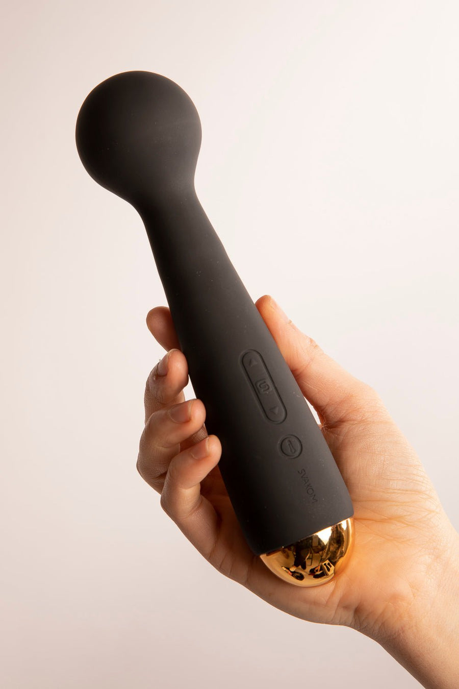 Emma Neo Wand Massaggiante Riscaldante Smart Nera