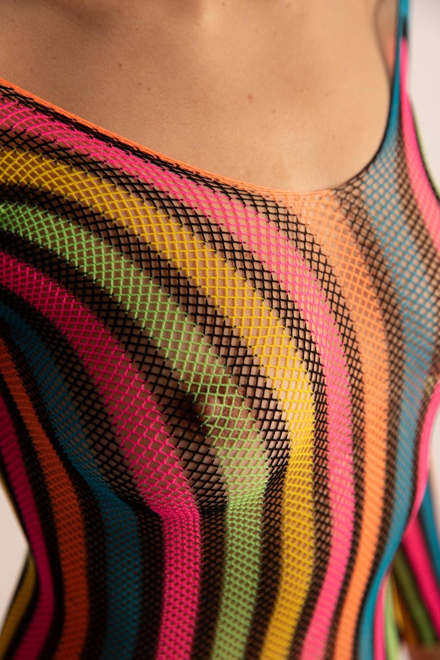 Vestito Corto a Rete Multi